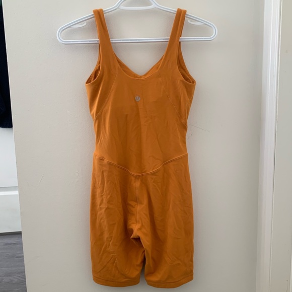 NEW lululemon Align™ Bodysuit 8", never worn - Picture 2 of 2